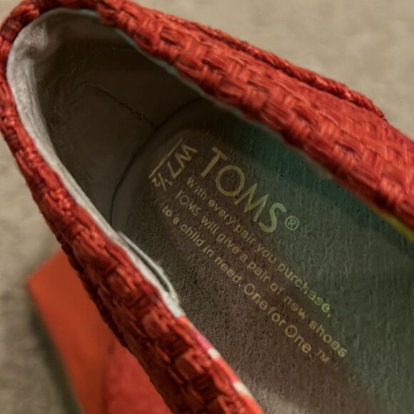 Tom’s red wedge peep toe 7.5 - Picture 8 of 8